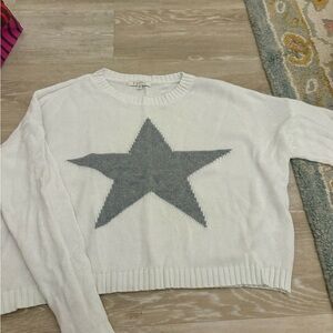 Z Supply White Sweater with Gray Star